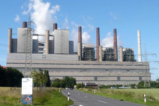 Das Braunkohlekraftwerk Neurath in Nordrhein-Westfalen
