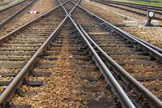 Sich kreuzende Bahngleise