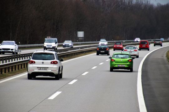 Verkehr auf der Autobahn