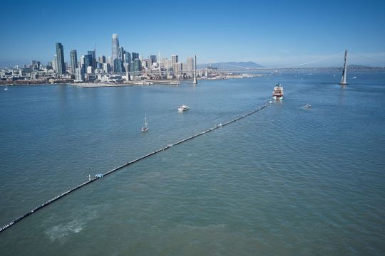 In San Francisco startet die Plastikmüll-Sammelaktion des Niederländers Boyan Slat im Pazifik