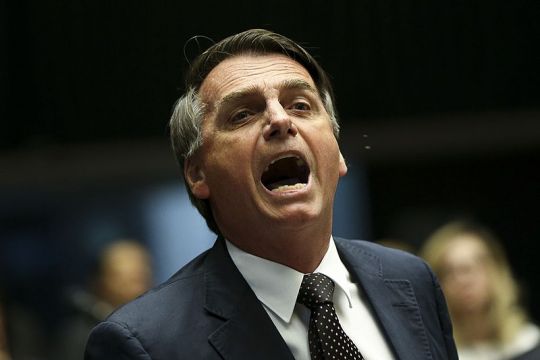 Bolsonaro mit aufgerissenem Mund