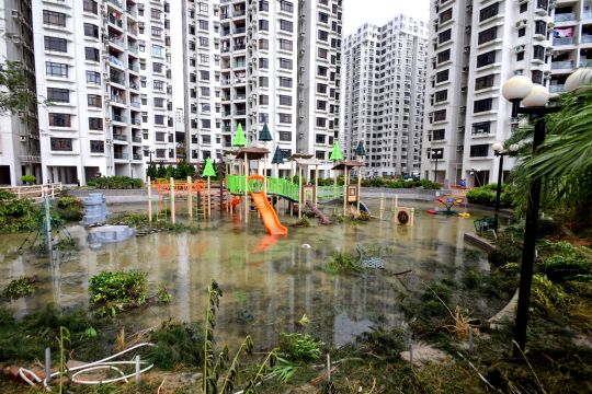 Überfluteter Spielplatz in Hongkong nach dem Taifun Mangkhut