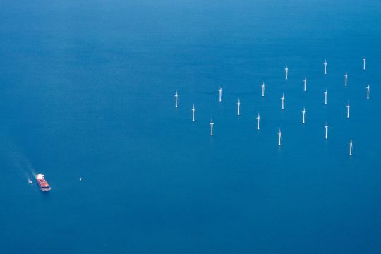 Windpark im dänischen Öresund, von oben gesehen