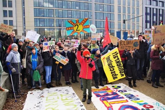 Schüler beim Fridays-for-Future-Protest.