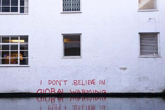 Grafiti: Erderwärmung ist keine Glaubensfrage