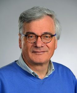 Porträtfoto des früheren Gymnasiallehrers Norbert Pfaff.