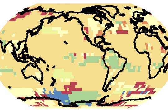 Weltkarte mit gefärbten Flächen, die anzeigen, wann zwischen den Jahren 700 und 1400 das wärmste halbe Jahrhundert war.