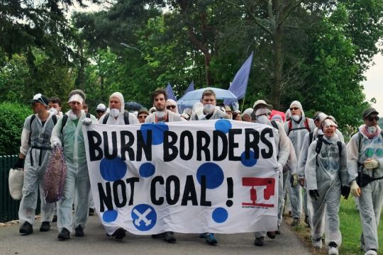 Klimaaktivisten bei der Ende-Gelände-Aktion vor zwei Jahren in der Lausitz.
