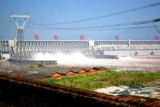 Blick auf den Drei-Schluchten-Staudamm in China
