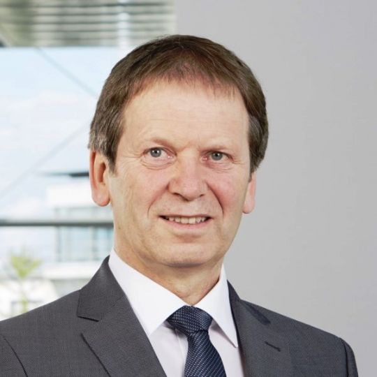 Porträtaufnahme von Hans-Martin Henning.