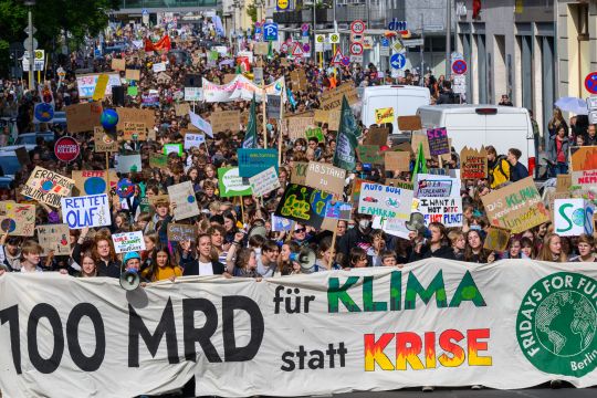 Demozug zum 11. Globalen Klimastreik im September 2022 in Berlin
