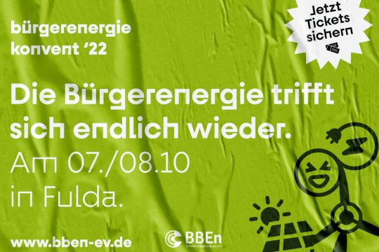 Hellgrünes Transparent mit der Aufschrift: Bürgerenergie-Konvent 22: Die Bürgerenergie trifft sich endlich wieder – am 7. und 8. Oktober in Fulda – jetzt Tickets sichern.