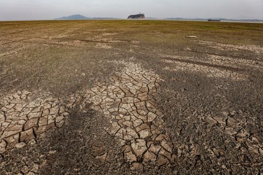 Riesiger ausgetrockneter See in der chinesischen Provinz Jiangxi.