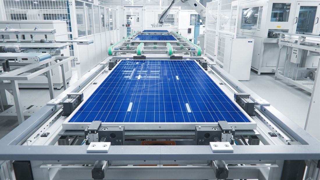 Automatisierte Fertigungslinie für Solarpaneele.